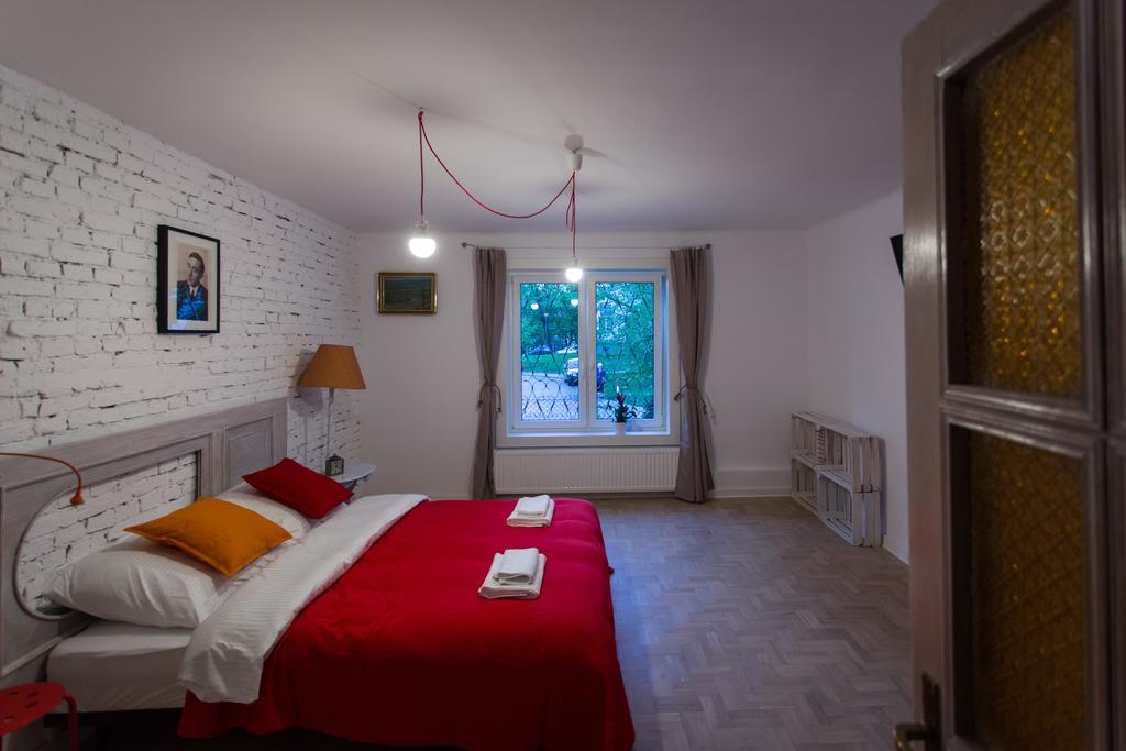 Pilotow 87 Apartments Kraków Rum bild